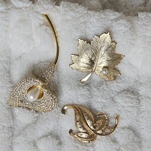 Vintage Crown Trifari Napier Sara Coventry 3pc Brooch Pin Lot Gold and Pearl